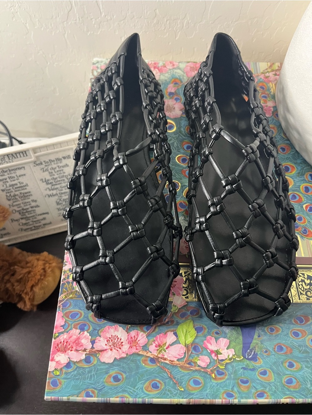 Women’s Black Net-Style Flat Shoes